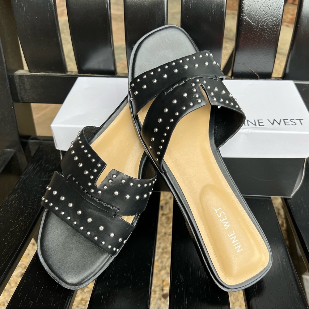 Nine West 10M Black Sandals